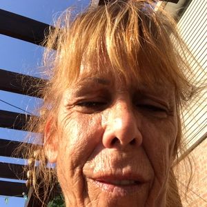 Meet your Posher, Evelyn